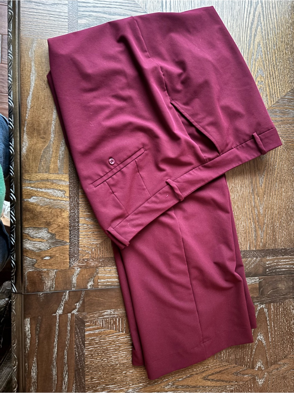 Worthington Women’s Wide Leg Dress Pants in Burgundy - Picture 4 of 4